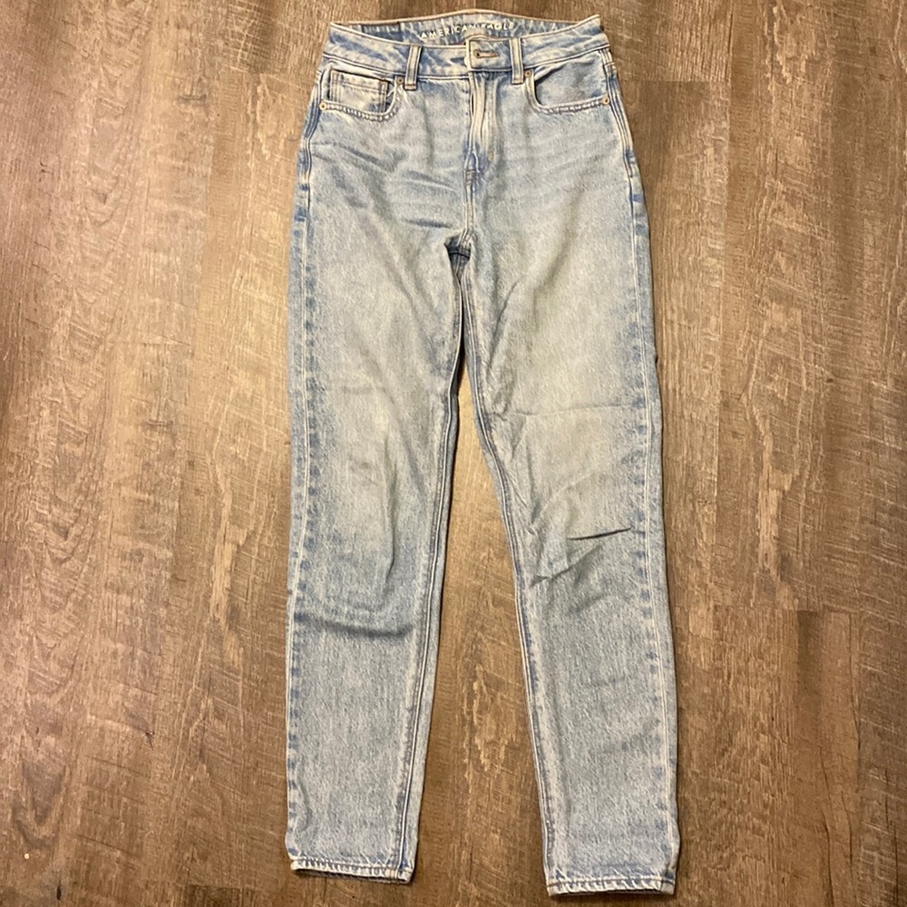 American Eagle Straight Leg Jeans (Size 00)